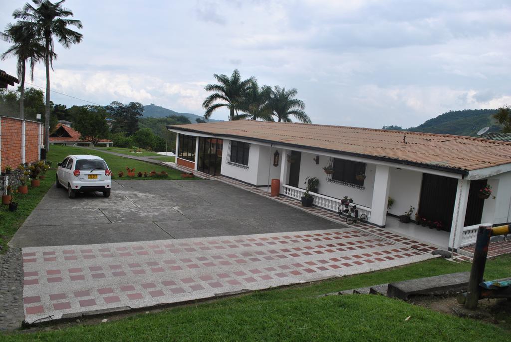 Hostal Don Bernardo Santa Rosa De Cabal Εξωτερικό φωτογραφία